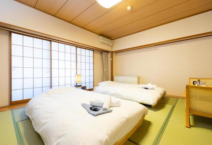 디럭스 룸, Phoenix Hotel By Hhg