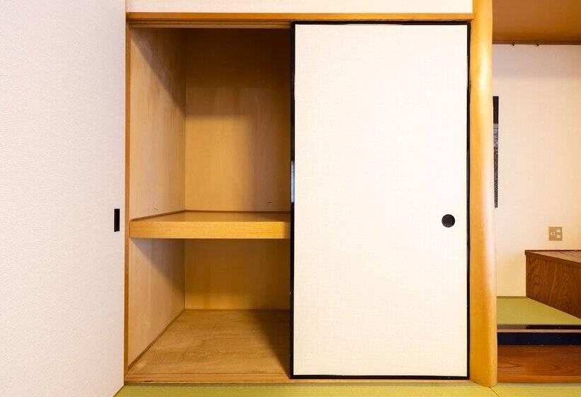 디럭스 룸, Phoenix Hotel By Hhg