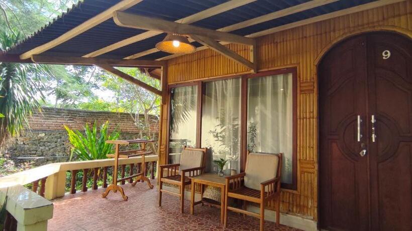 اتاق لوکس سه تخته, Bara Beach Bungalows