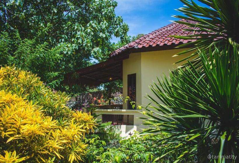 اتاق لوکس خانوادگی, Bara Beach Bungalows