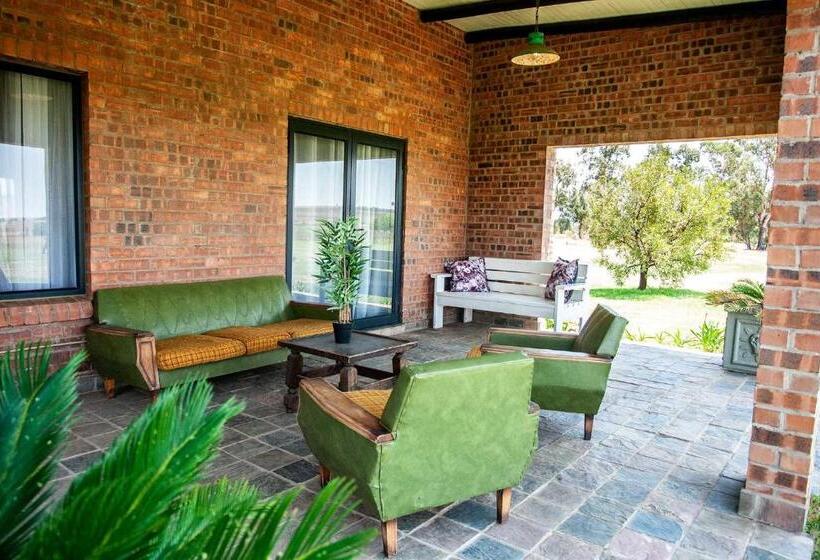 סוויטה אקזקיוטיב, Rustique Boutique