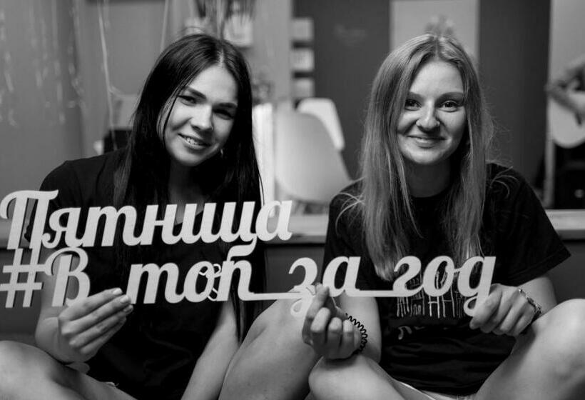 اتاق استاندارد, Friday Hostel