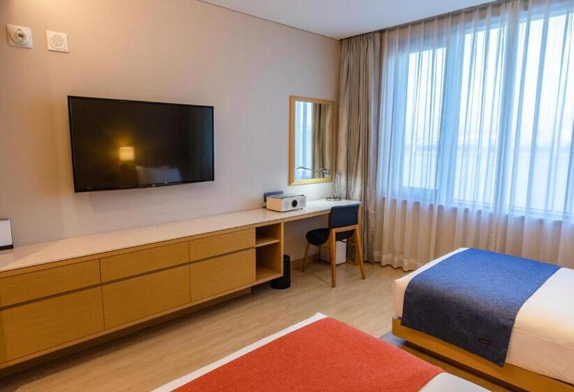 غرفة ديلوكس عائلية, Gwangyang Lacky