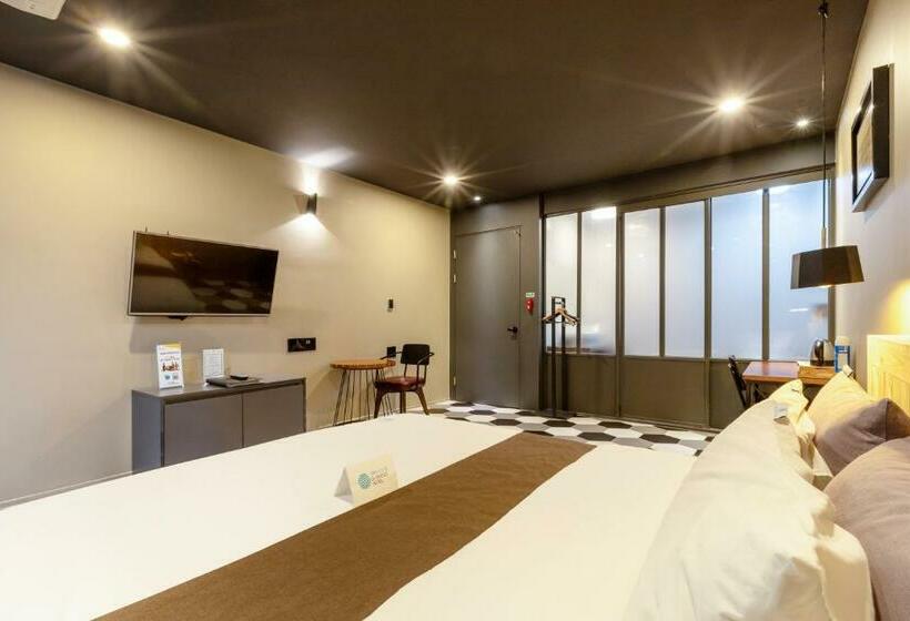 اتاق لوکس, Sorgente Business