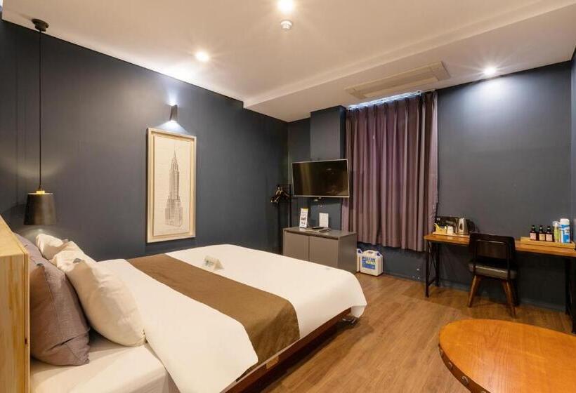 اتاق لوکس, Sorgente Business