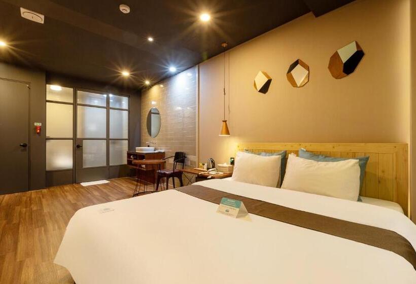 اتاق لوکس, Sorgente Business