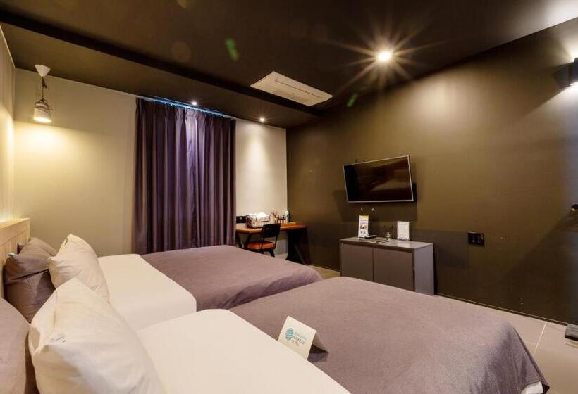 اتاق استاندارد, Sorgente Business