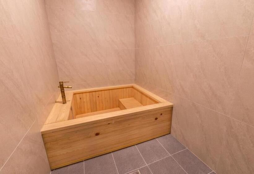 3 Bedroom Suite, Sorgente Business