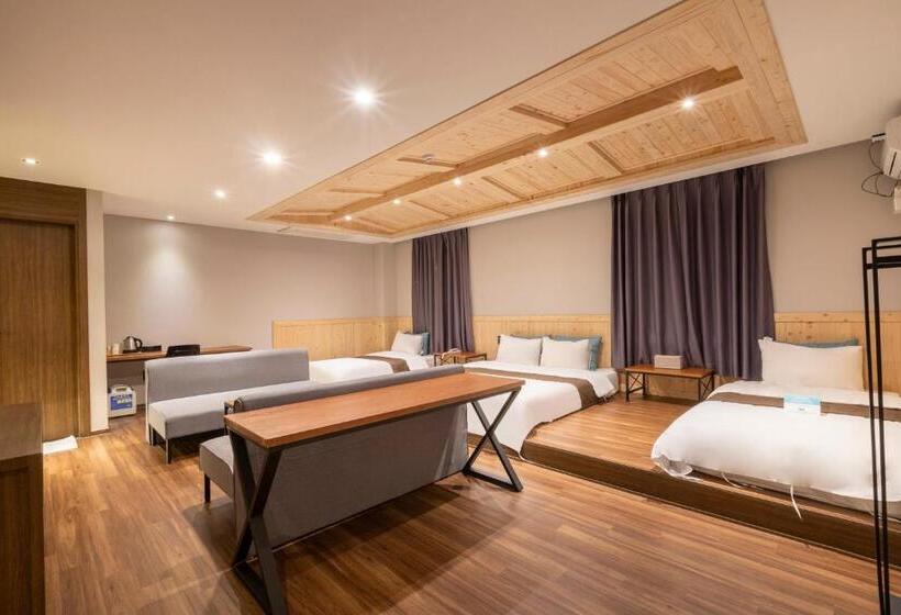 3 Bedroom Suite, Sorgente Business