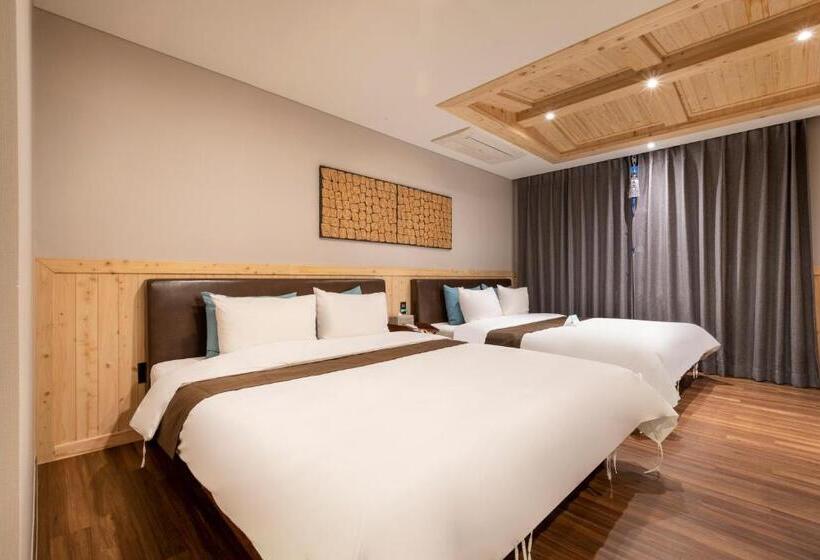 سوییت خانوادگی, Sorgente Business