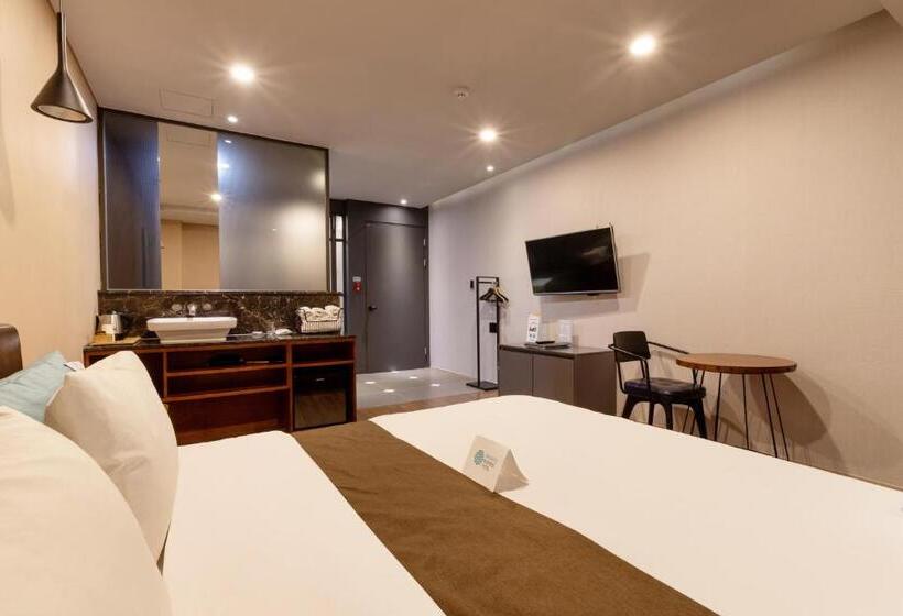 اتاق پرمیوم, Sorgente Business