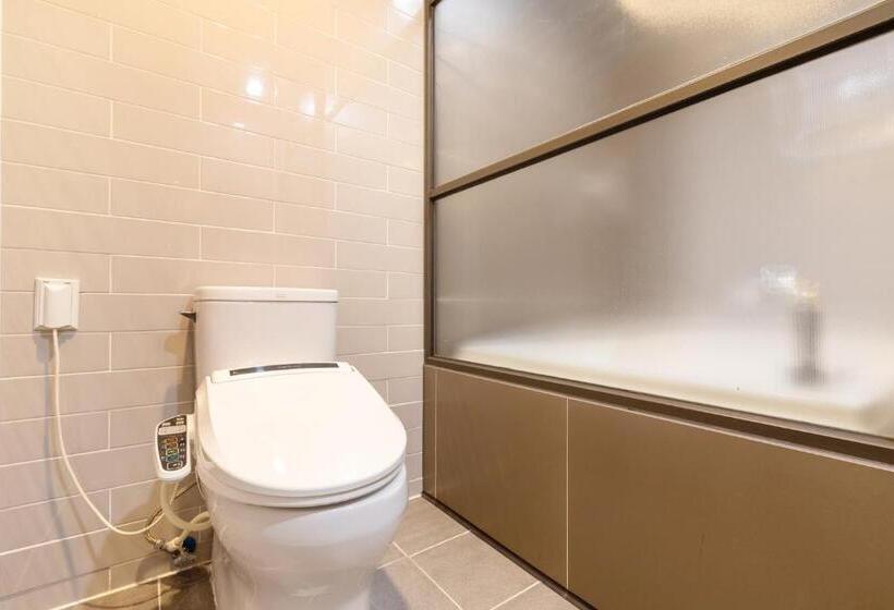 اتاق پرمیوم, Sorgente Business