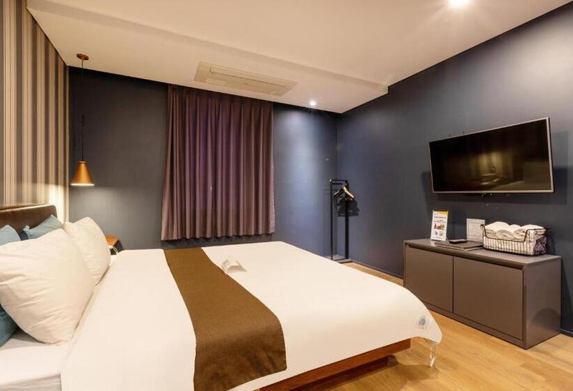 اتاق پرمیوم, Sorgente Business