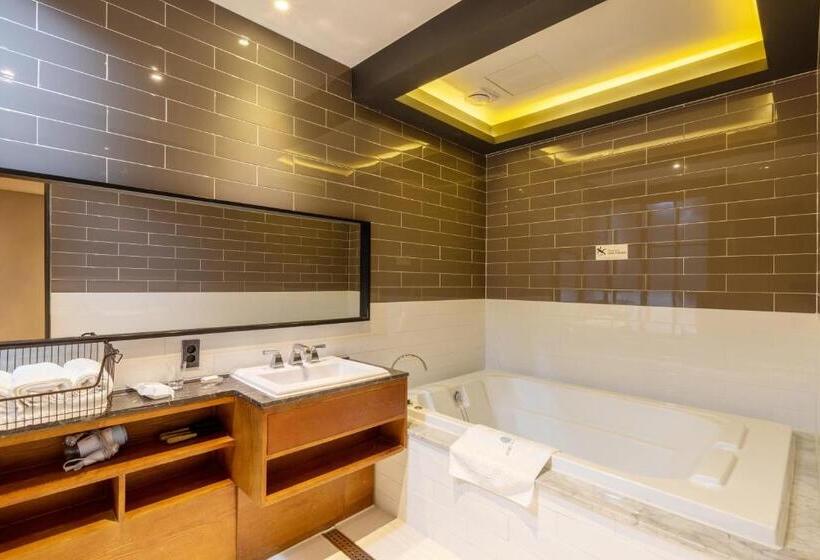 سوییت, Sorgente Business