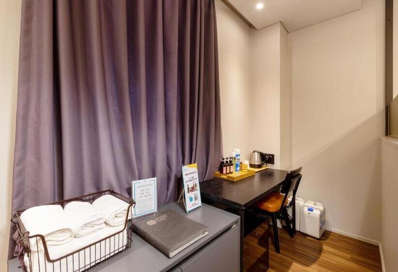 اتاق استاندارد, Sorgente Business