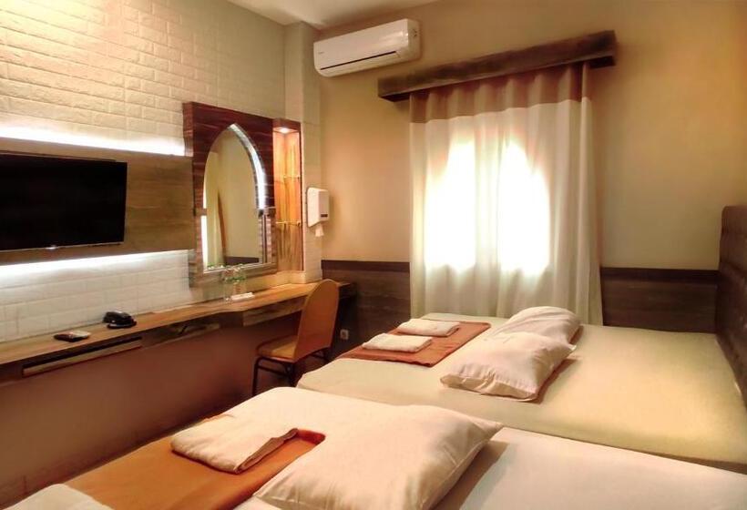 Quarto Familiar Superior, Syariah Larismanis