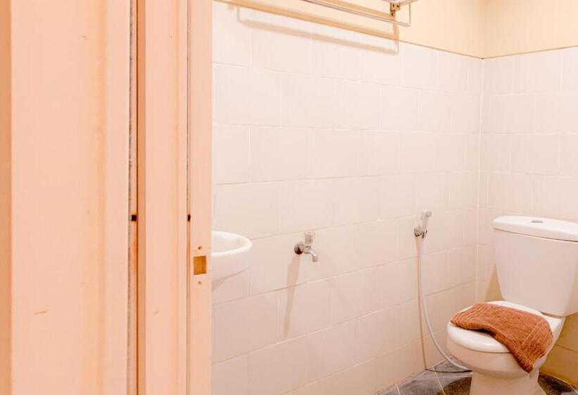 Quarto Familiar Deluxe, Syariah Larismanis