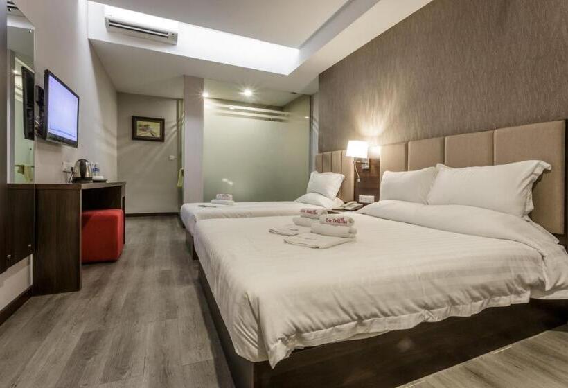 Quarto Familiar, Trillium
