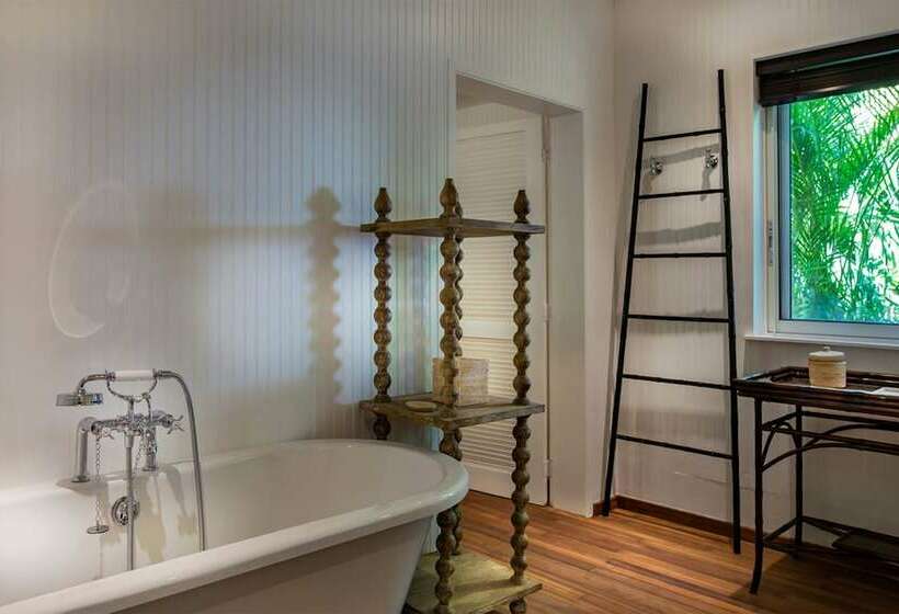 بانگلوی استاندارد, Gyp Sea Saint Barth