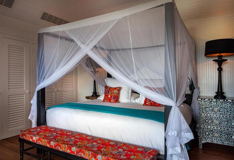 بانگلوی استاندارد با چشمانداز دریا, Gyp Sea Saint Barth