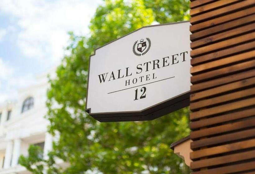 اتاق استاندارد, Wall Street Maestro