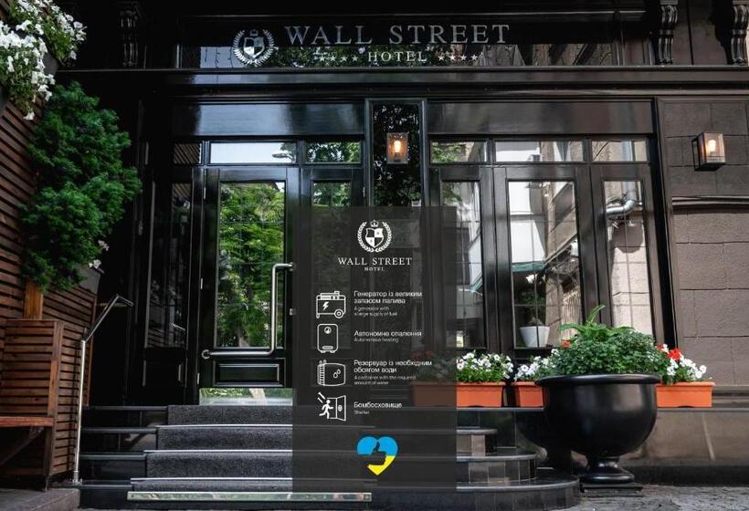 سوییت جونیور, Wall Street Maestro