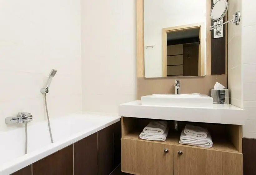 Perhehuone, Portobello Wellness & Yacht Hotel Esztergom