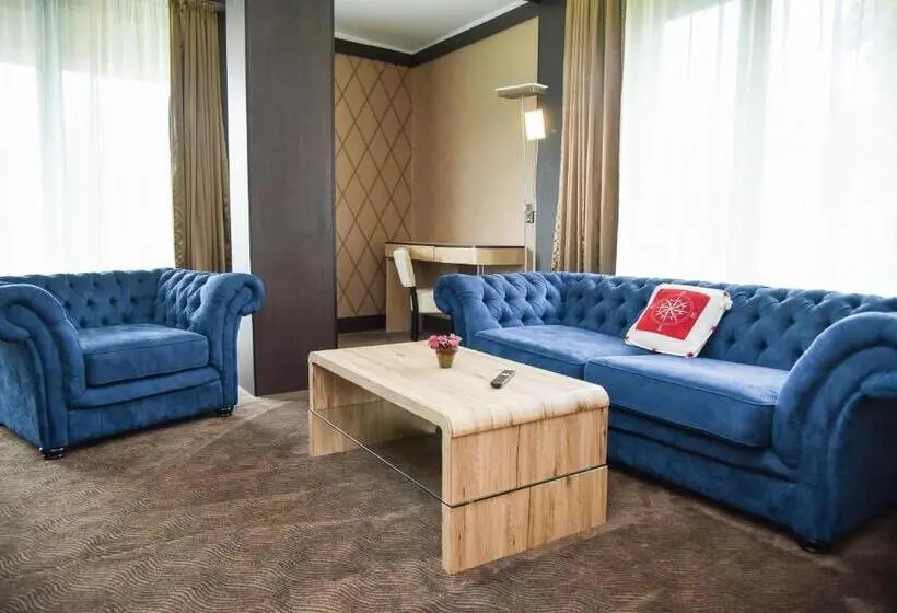 Sviitti Parveke, Portobello Wellness & Yacht Hotel Esztergom