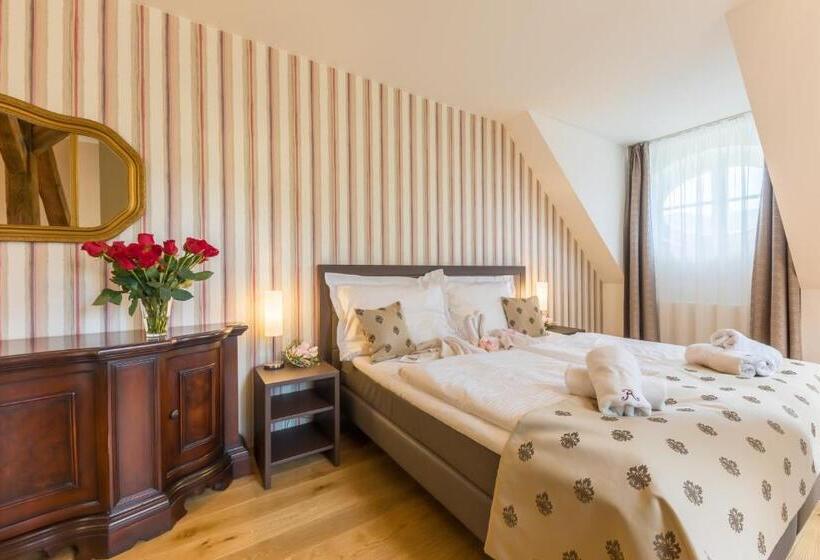 산 전망 스위트, Wellness & Spa Hotel Villa Regenhart