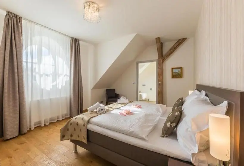 デラックススイート, Wellness & Spa Hotel Villa Regenhart