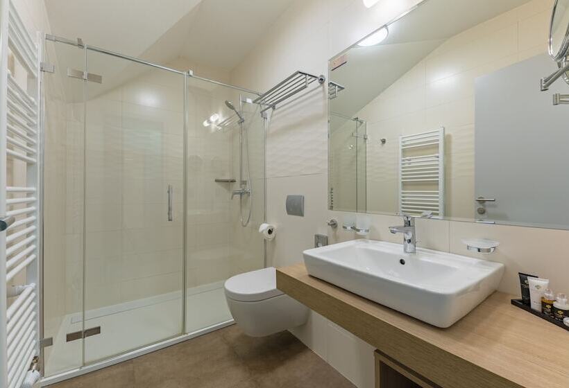 산 전망 스위트, Wellness & Spa Hotel Villa Regenhart