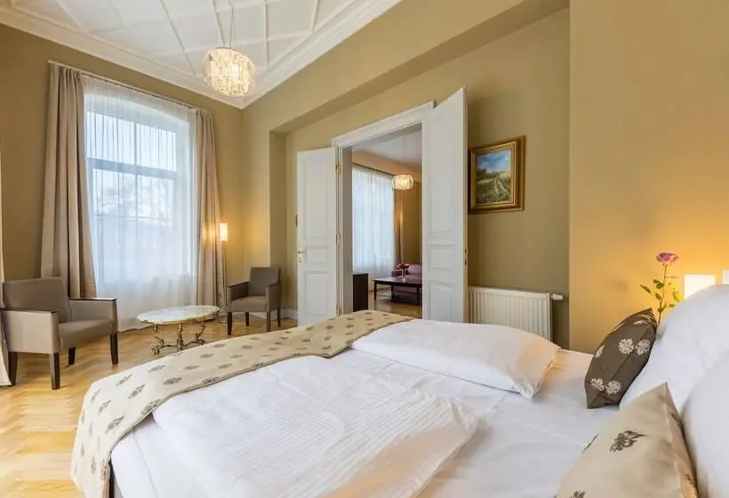 デラックススイート, Wellness & Spa Hotel Villa Regenhart