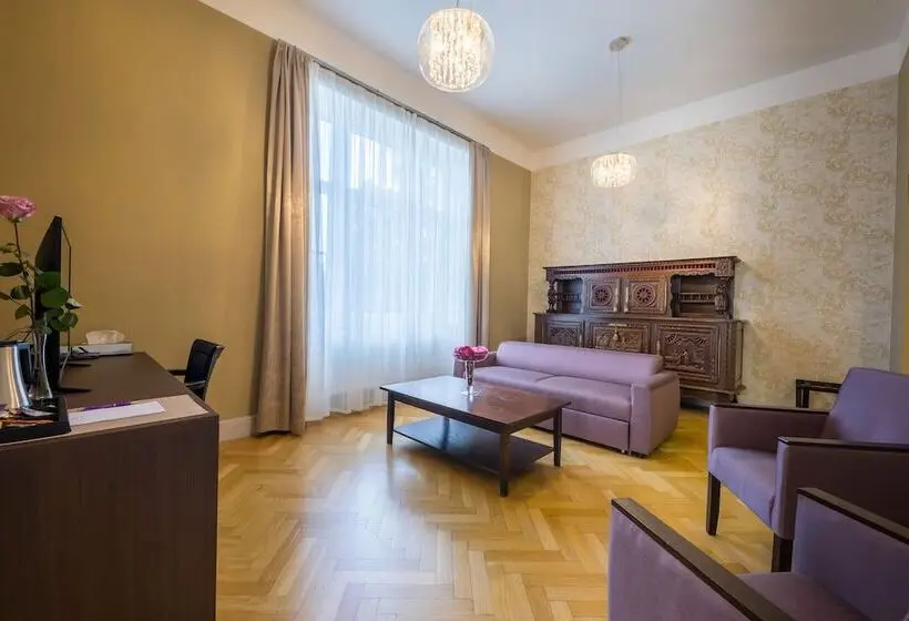 デラックススイート, Wellness & Spa Hotel Villa Regenhart