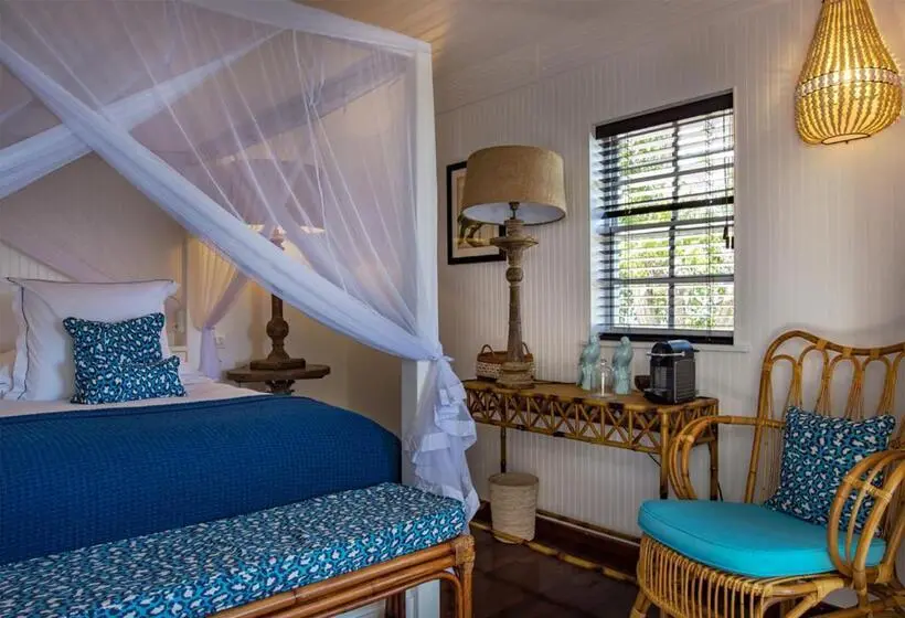 بانگلوی استاندارد با چشمانداز دریا, Gyp Sea Saint Barth