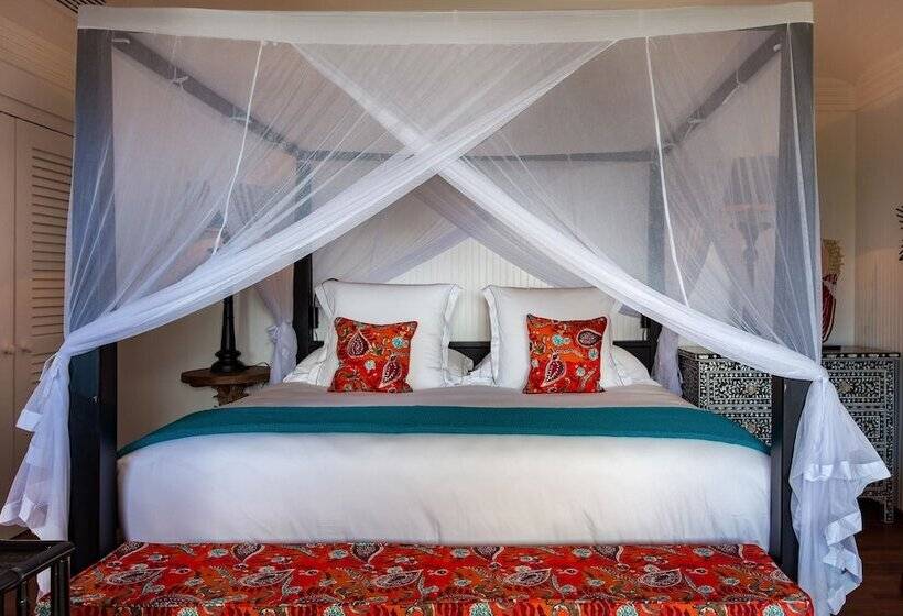 بانگلوی استاندارد, Gyp Sea Saint Barth