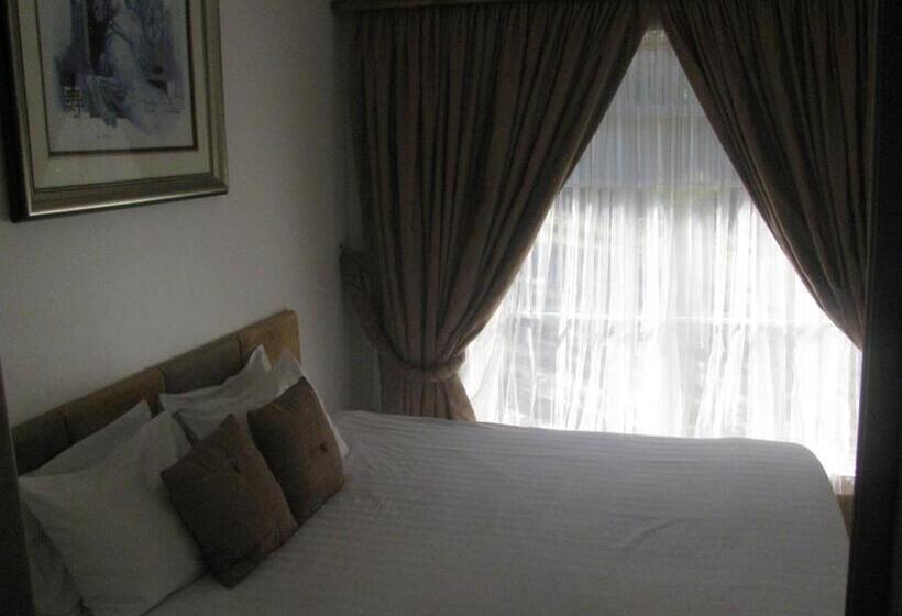 キングサイズベッドのスタンダードルーム, Bruno Comfort Suites