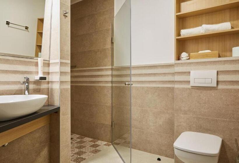 Pokój Typu Standard Przystosowany dla Osób Niepełnosprawnych, Gold House Pension