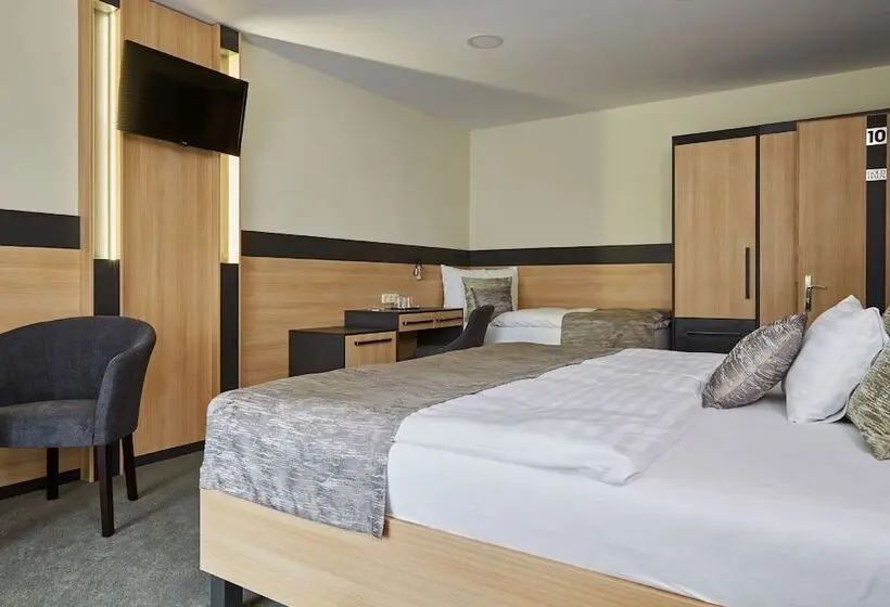 Superior-huone, Gold House Pension