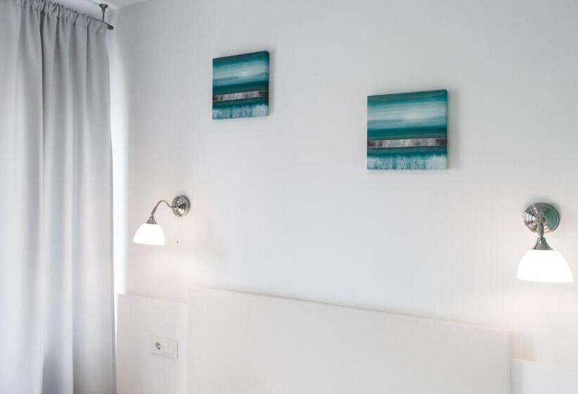 اتاق استاندارد, Happy Inn