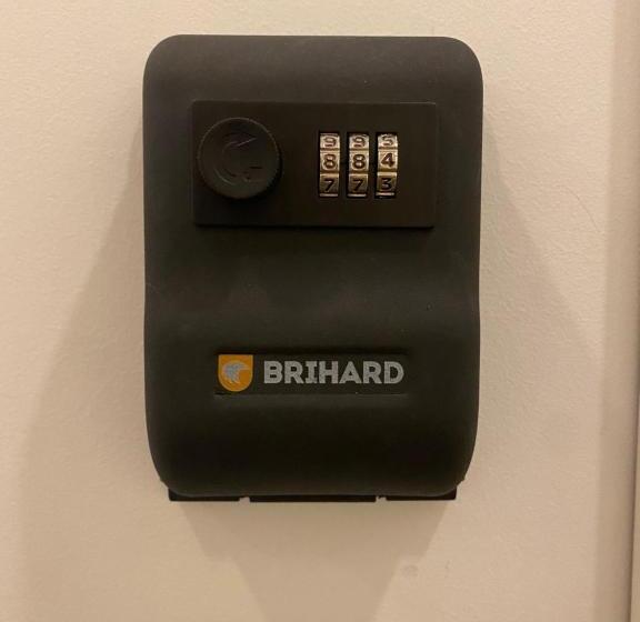 اتاق سوپریور, Happy Inn