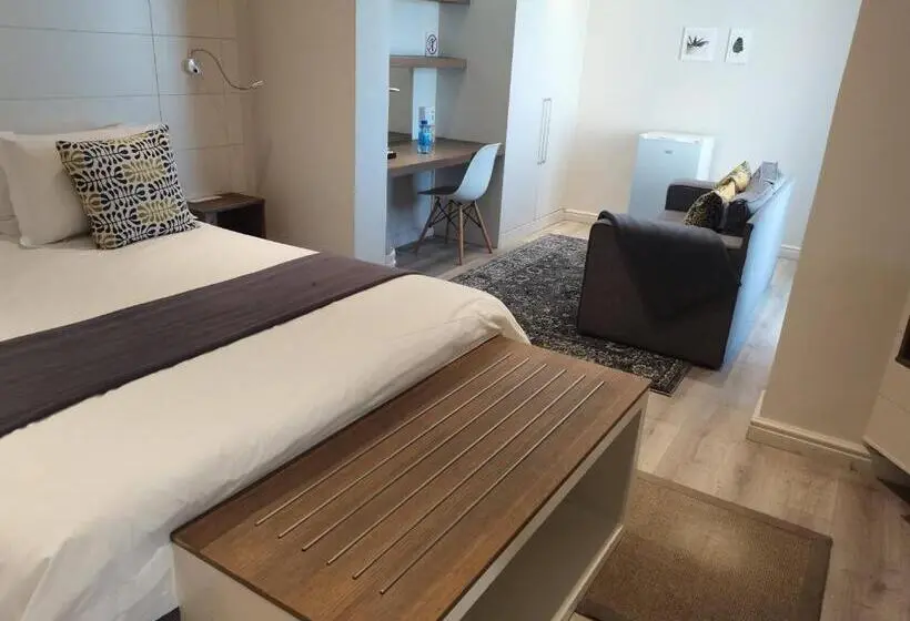 ファミリールーム, The Paralian Exclusive Guest House