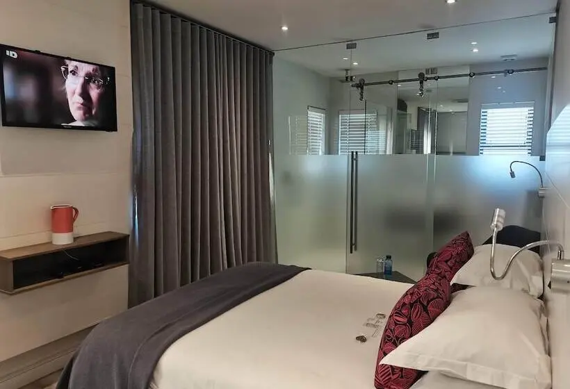 スタンダードルーム, The Paralian Exclusive Guest House