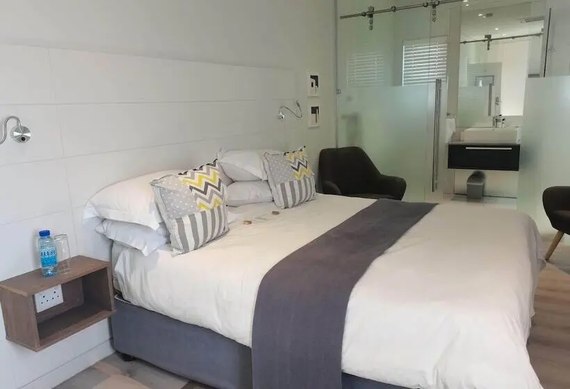スタンダードルーム, The Paralian Exclusive Guest House