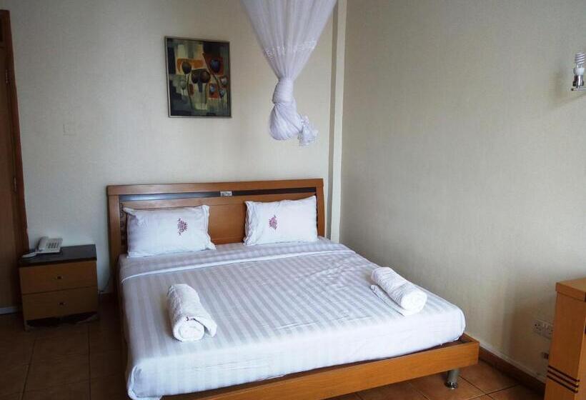 Chambre Deluxe, Aponye