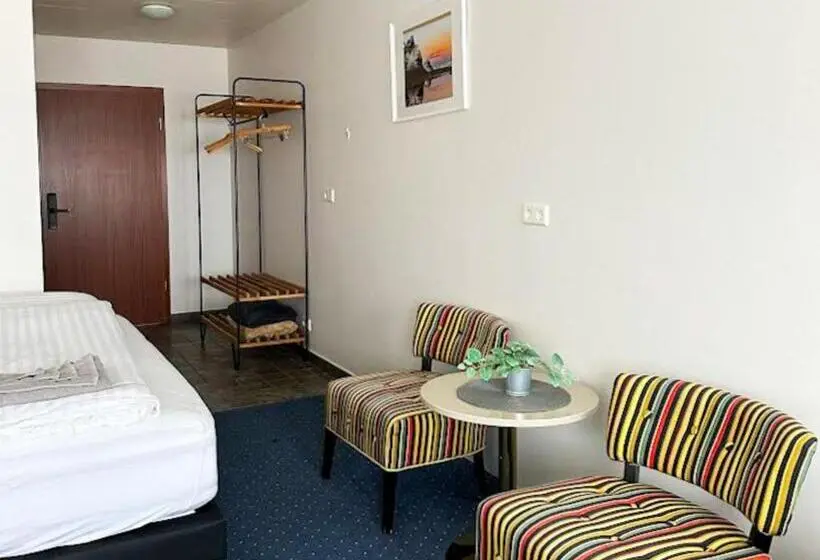 اتاق خانوادگی, Drangshlid By Ourhotels