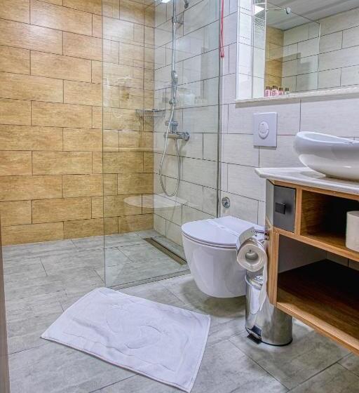 Chambre Standard Vue Ville, Nova Riviera