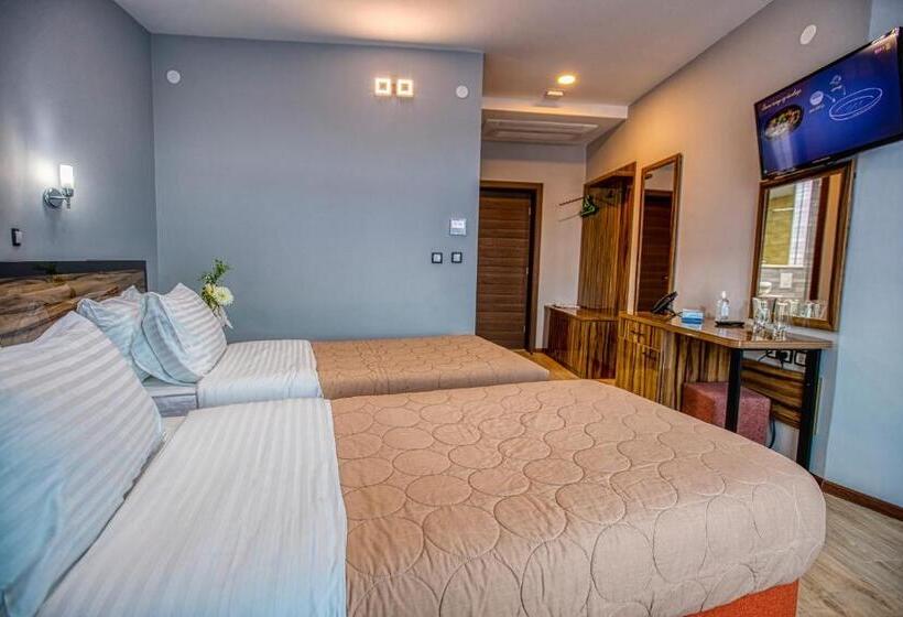 Chambre Standard Vue Ville, Nova Riviera