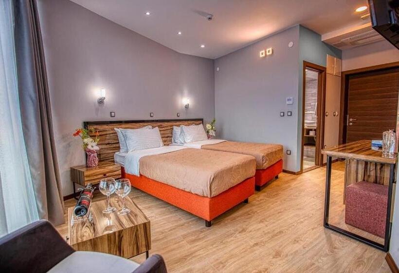 Chambre Standard Vue Ville, Nova Riviera