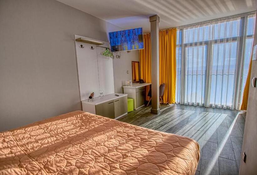 Chambre Standard Vue Lac, Nova Riviera