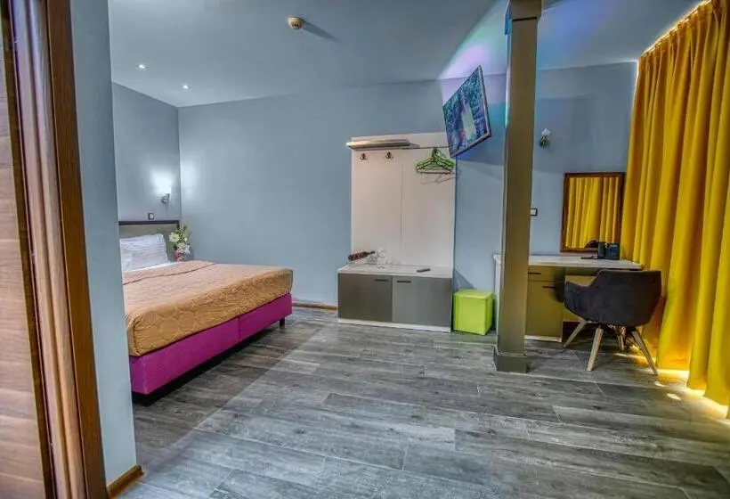 Chambre Standard Vue Lac, Nova Riviera